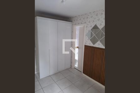 Quarto de apartamento à venda com 3 quartos, 72m² em Vila Valqueire, Rio de Janeiro