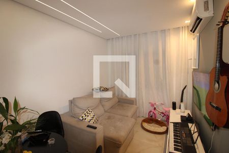 Sala de casa à venda com 3 quartos, 95m² em Jardim Nossa Senhora do Carmo, São Paulo