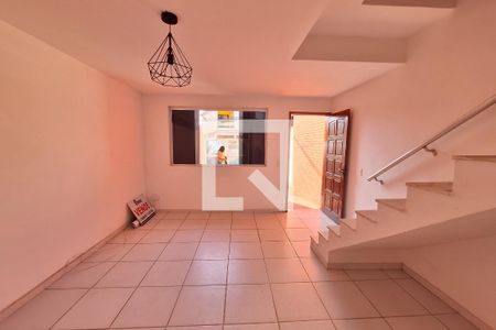 Casa para alugar com 2 quartos, 90m² em Jardim Primavera, Duque de Caxias