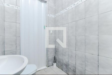 Banheiro de casa para alugar com 1 quarto, 50m² em Vila Carmela I, Guarulhos