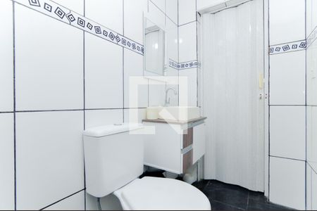 Banheiro de casa para alugar com 1 quarto, 50m² em Vila Carmela I, Guarulhos