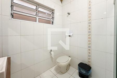 Banheiro Social - Casa 1 de casa à venda com 6 quartos, 415m² em Conjunto Habitacional Franchini, São Bernardo do Campo