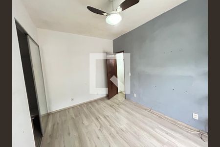 Quarto 1 de casa para alugar com 3 quartos, 121m² em Vila Valqueire, Rio de Janeiro