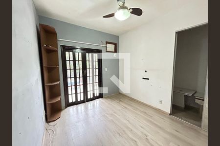Quarto 1 de casa para alugar com 3 quartos, 121m² em Vila Valqueire, Rio de Janeiro