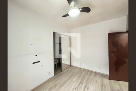 Quarto 1 de casa para alugar com 3 quartos, 121m² em Vila Valqueire, Rio de Janeiro