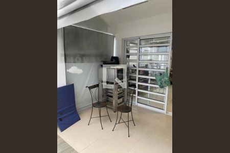 Casa à venda com 3 quartos, 220m² em Moema, São Paulo