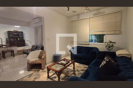 Sala de tv  de casa para alugar com 2 quartos, 220m² em Barcelona, São Caetano do Sul