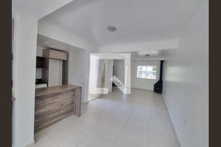 Sala de casa para alugar com 3 quartos, 131m² em Espírito Santo, Porto Alegre