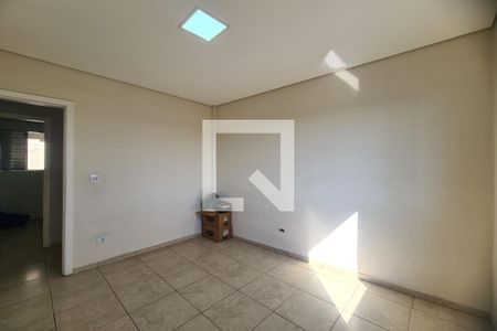 Quarto 1 de casa para alugar com 2 quartos, 115m² em Jardim Planalto, São Paulo