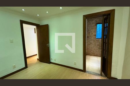 Quarto 2 de apartamento para alugar com 2 quartos, 65m² em Bingen, Petrópolis