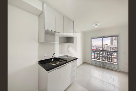 Sala / Cozinha de apartamento para alugar com 1 quarto, 30m² em Vila Gustavo, São Paulo