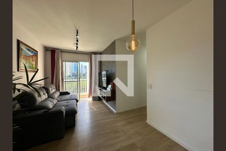 Sala de apartamento à venda com 3 quartos, 68m² em Jardim Tupanci, Barueri