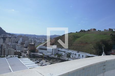 Vista Sacada Sala de apartamento para alugar com 3 quartos, 153m² em Estrela Sul, Juiz de Fora