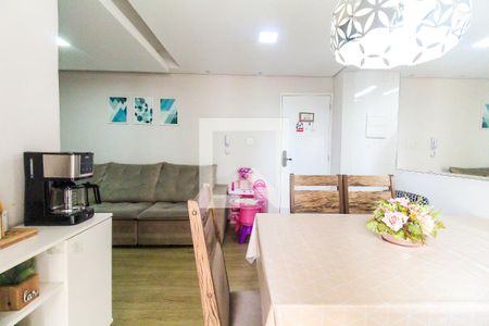 Sala de apartamento para alugar com 2 quartos, 52m² em Vila Santana, São Paulo