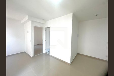 Sala de apartamento para alugar com 2 quartos, 44m² em Picanço, Guarulhos