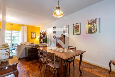 Casa à venda com 4 quartos, 207m² em Campo Belo, São Paulo