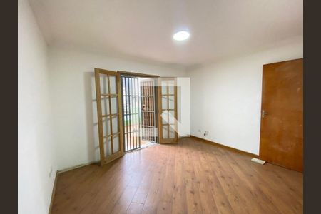 Casa à venda com 4 quartos, 380m² em Vila Regente Feijó, São Paulo