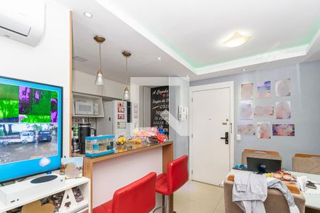 Sala de apartamento à venda com 2 quartos, 48m² em Irajá, Rio de Janeiro