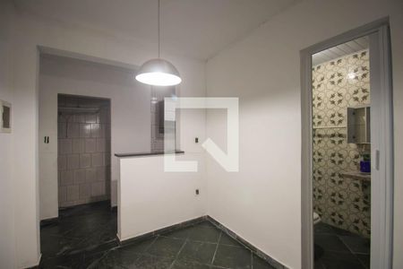 Sala de casa para alugar com 2 quartos, 50m² em Nova Cidade, São Gonçalo