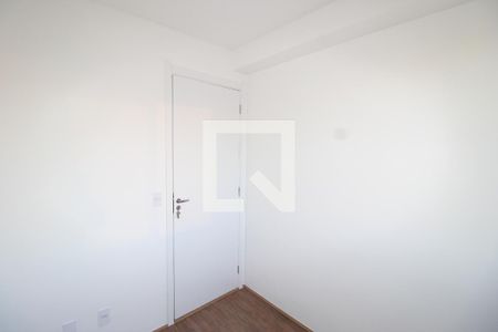 Quarto 1 de apartamento para alugar com 2 quartos, 34m² em Vila Carmosina, São Paulo