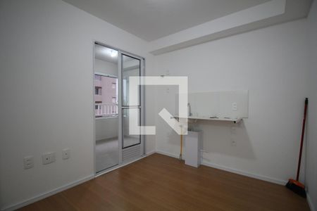 Sala/Cozinha de apartamento para alugar com 2 quartos, 30m² em Jardim Monte Kemel, São Paulo