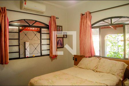 Suíte de casa à venda com 3 quartos, 360m² em  Setor Vila João Vaz, Goiânia