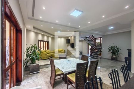 Sala de casa para alugar com 4 quartos, 300m² em Canto do Forte, Praia Grande