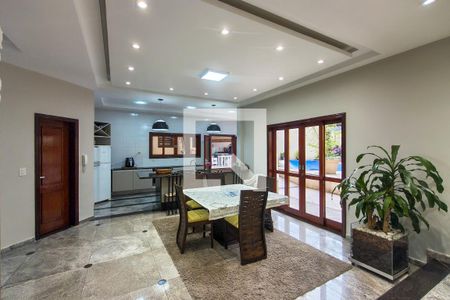 Sala de casa para alugar com 4 quartos, 300m² em Canto do Forte, Praia Grande