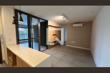 Apartamento à venda com 2 quartos, 77m² em Jardim das Acacias, São Paulo