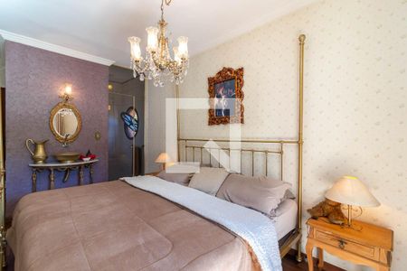 Suíte de casa à venda com 3 quartos, 330m² em Vila Mazzei, São Paulo