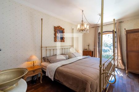Suíte de casa à venda com 3 quartos, 330m² em Vila Mazzei, São Paulo