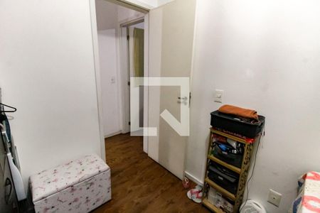 Quarto 1 de apartamento para alugar com 2 quartos, 44m² em Jardim Record, Taboão da Serra