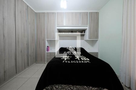 Suíte 1 de casa à venda com 2 quartos, 100m² em Jardim Eliane, São Paulo