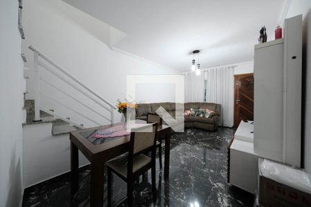 Casa à venda com 2 quartos, 100m² em Jardim Eliane, São Paulo