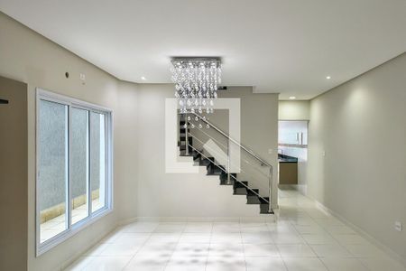 Sala de casa para alugar com 4 quartos, 217m² em Canto do Forte, Praia Grande