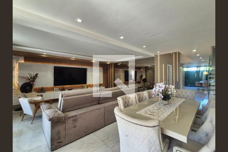 Casa de Condomínio à venda com 5 quartos, 368m² em Recreio dos Bandeirantes, Rio de Janeiro