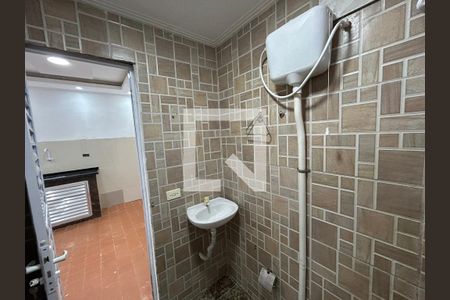 Banheiro de casa para alugar com 1 quarto, 70m² em Olinda, Nilópolis