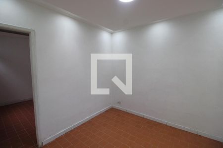 Quarto de casa para alugar com 1 quarto, 70m² em Olinda, Nilópolis
