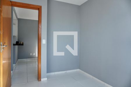 Quarto 1 de apartamento para alugar com 2 quartos, 50m² em Cachoeirinha, Belo Horizonte