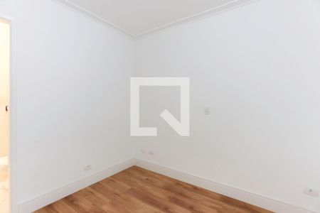 Suíte de casa de condomínio para alugar com 3 quartos, 200m² em Santa Teresinha, São Paulo