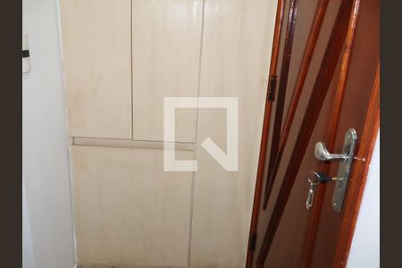 Sala de apartamento à venda com 2 quartos, 60m² em Vila Olinda, São Paulo