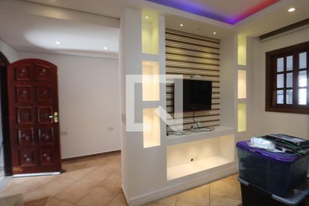 Sala de casa para alugar com 3 quartos, 140m² em Jardim Iva, São Paulo