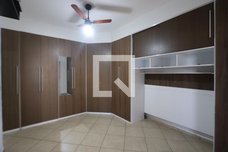 Suíte de casa para alugar com 3 quartos, 140m² em Jardim Iva, São Paulo