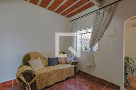 Casa à venda com 2 quartos, 205m² em Aparecida, Belo Horizonte