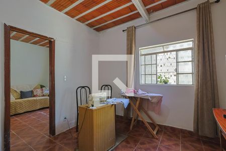 Casa à venda com 2 quartos, 205m² em Aparecida, Belo Horizonte
