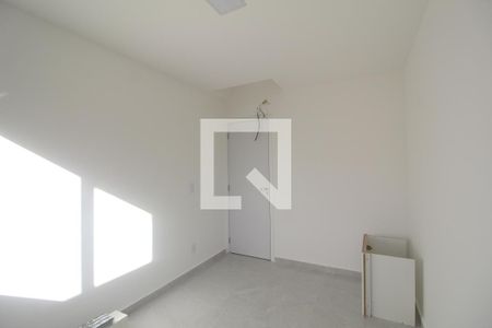 Quarto 1 de apartamento para alugar com 2 quartos, 68m² em Taquara, Rio de Janeiro