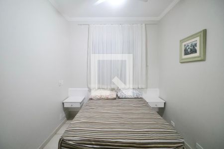 Suíte de apartamento para alugar com 2 quartos, 70m² em Jardim Vitoria, Guarujá
