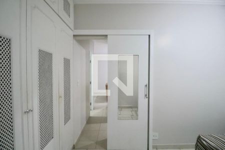 Suíte de apartamento para alugar com 2 quartos, 70m² em Jardim Vitoria, Guarujá