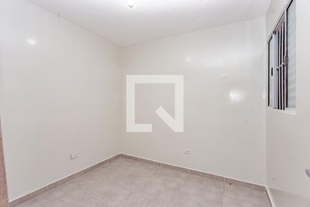 Quarto 1 de casa para alugar com 2 quartos, 42m² em Parque Bristol, São Paulo