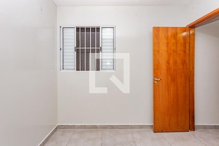 Quarto 1 de casa para alugar com 2 quartos, 42m² em Parque Bristol, São Paulo